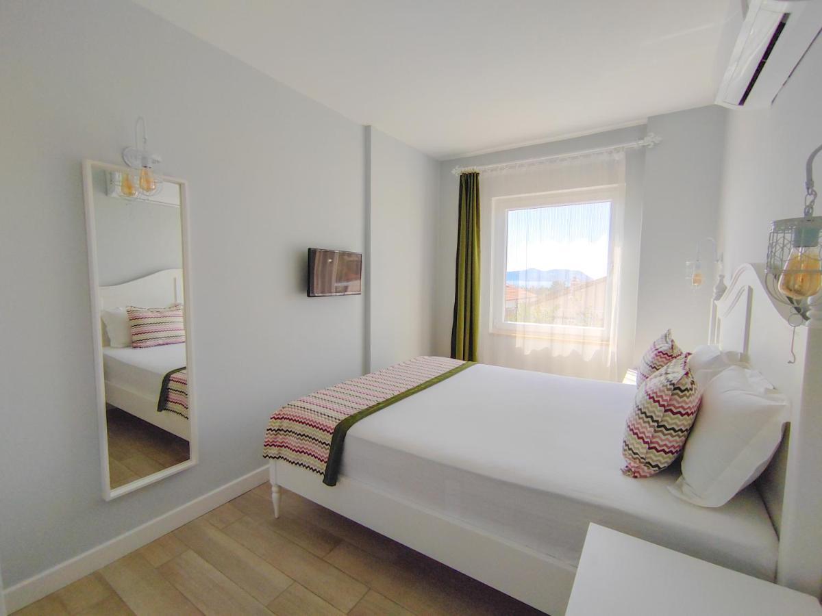 Mavi Kiyi Suites Каш Екстериор снимка